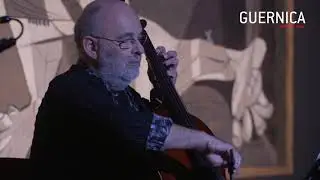 Jaques Morelenbaum interpreta Morricone