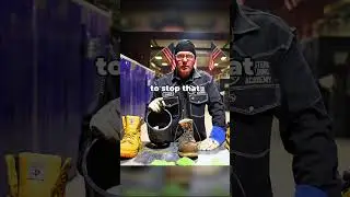 Как вы думаете, важны ли ботинки со стальным носком? 🥾👨&zwj;🏭