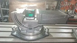 глобусные станочные тиски GRIFF 125