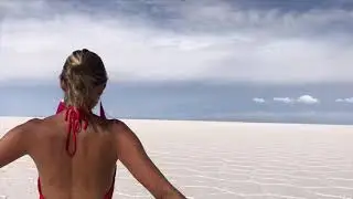 Abbie en el Salar de Uyuni. Se&ntilde;orita Francia de M&eacute;xico
