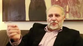 'Politiko' terminoa adjetibo peioratiboa bihurtu da. (Julio Anguita 7/12)