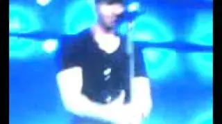 enrique beat boxing (lol:P)