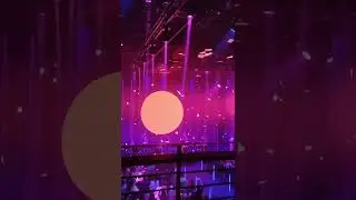 Radio-Controlled Inflatable Sculptures BALL SHOW for your Event! Rent Robot Moda www.robotmoda.ru