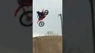 2 Stroke Shredding 🔥💪 #2stroke #shredding #dirtbike #moto #shorts