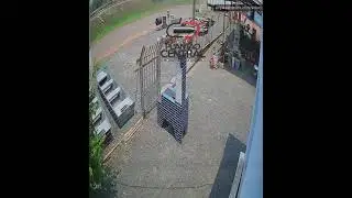 Colis&atilde;o entre motocicleta e caminh&atilde;o boiadeiro em Cacoal