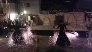 Espectáculo circense de fogo em feira medieval em Vila Franca de Xira