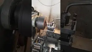 #lathe #lathemachine #turning #thread #cutting #vmc world