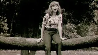 Věra Špinarová - Raketou na Mars (Flying Through the Air) (klip) (1975)