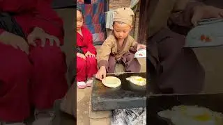 Chinese Burger falling eggs
