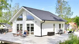 Absolutely Luxury Cottage Has Stunning Everything For Sale