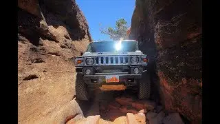 Off Tracks: Elephant Hill, Utah (4/10 Difficulty)
