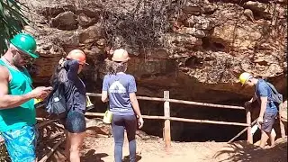 Smoke cave