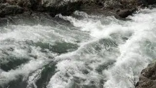 White water rafting CLASS 4 RAPIDS!!😬😬😳