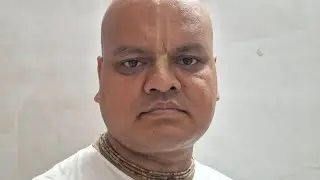 Srikrishna chaitanya prabhu jibe doya kori. Bhajan by -Santanu Das 
