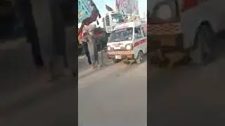 Ambulance in TLP Protest🔥||Ambulance Stuck in TLP Protest