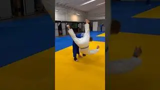 ЛОВИТЕ ПУШЕЧНУЮ КОМБИНАЦИЮ 🔥👊🏻 #judo #judoka #judokas #judoteam #judotraining #дзюдо #shorts