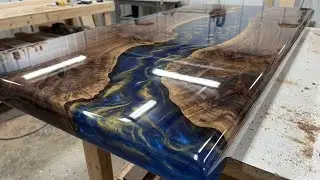 Top 12 Luxurious Epoxy Tables Featuring Resin Pours, Coins & 3D Design | Mesas de Resina