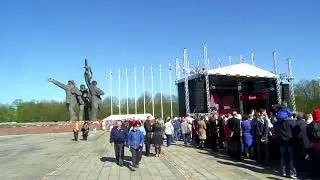 Победа памятник в Риге 9 5 2015