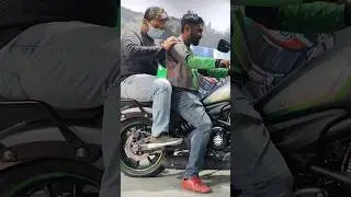 Kawasaki Vulcan S bike seat room of pillion and rider seat posture 2025 New Model offset suspension