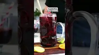 SANGR&Iacute;A espa&ntilde;ola de vino tinto | Bebida para fiestas de verano #sangria #bebidas #vinotinto