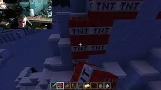 I PLAY MINECRAFT AND I BILD MOWNT TNT PART 1