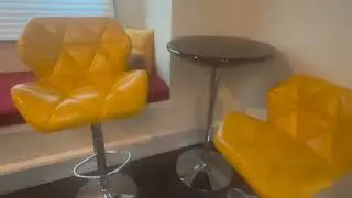 Roundhill Furniture Glasgow Contemporary Tufted Adjustable Height Hydraulic Yellow Bar Stools Review