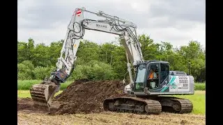 Hybride Kobelco SK210HLC-10 2PB voor Baars uit Nieuwland