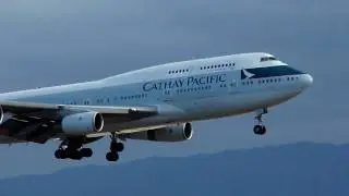 Cathay Pacific Airways Boeing 747-400 B-HOT landing at KIX (Osaka - Kansai Int'l Airport)