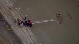 Firefighters rescue teenagers from flash flood in Las Vegas
