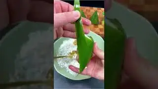FOOD | How to wrap rice in banana leaves