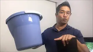 How much water does the paddle blade capture and move