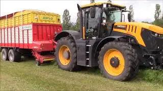 Poln&iacute; den PEKASS s technikou JCB