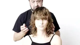 TIGI | BED HEAD | WAVES & CURLS ON! FRIZZ OFF! | Step by Step Look Wave Warrior | Tutorial