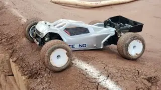 Tekno ET 410 Test Run At The Crispy Critters Hobby Shop