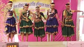 प्राथमिक शाला चिल्फी में छोटे छोटे बच्चों का नृत्य