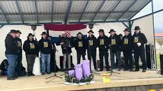 Pjevacka skupina Krcevljani na Adventu u Šanticima