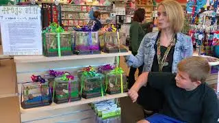 Frog Biosphere is the best frog kit in the Raleigh are! Check out our video to learn more!