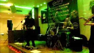 craic dealers sings seven drunken nights at the gallery hendon