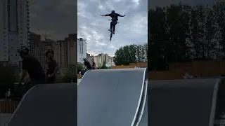 #automobile #bmx #bmxlife #skatepark #tricks #fail #flip #skate #edit #skateboarding