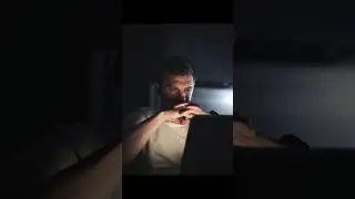 How to take amazing selfie while you&rsquo;re working ? Super cool and easy photo idea #photography #photo