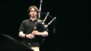 2011 Xavier Boderiou   Concert Cornemuse CD A Unan Kemper 17 d&eacute;c 2011.0003.mpg