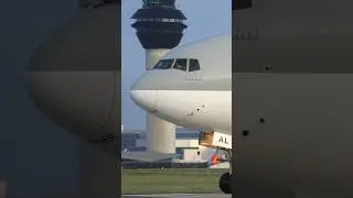 SO LOUD!! GE90 Spool Up!! Qatar 777 🔊