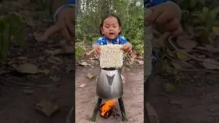 Survival Skills: mom show SMART ideas and USEFUL with noodles in forest #camping #bushcraft