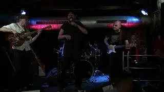 DOUMA TRPL GNRTN  'BLKKK SKKKN HEAD' (Kanye West cover) @ Rock Classic - 07/04/2022