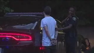 2 hurt in drive-by shooting in Clayton County