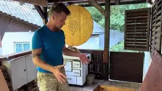 Refurbishing an Old USSR Crate into a Solar Battery Isolation Box | DIY Off-Grid Project