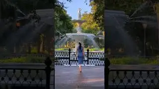 📍The Fountain at Forsyth 🤍#1950sfashion #savannahgeorgia #savannah