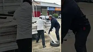 DIY Danger : Offloading Heavy Bollards with Improvised Tools