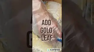 АКРИЛОВАЯ ЗАЛИВКА НА ДЕРЕВЯННОМ ПОДНОСЕ с сусальным золотом и смолой #acrylicpouring #fluidart #short #resinart