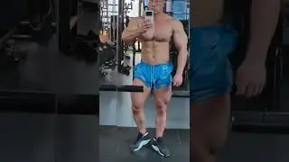 Chinese Geek Bodybuilder Muscle Flexing 6 (short)